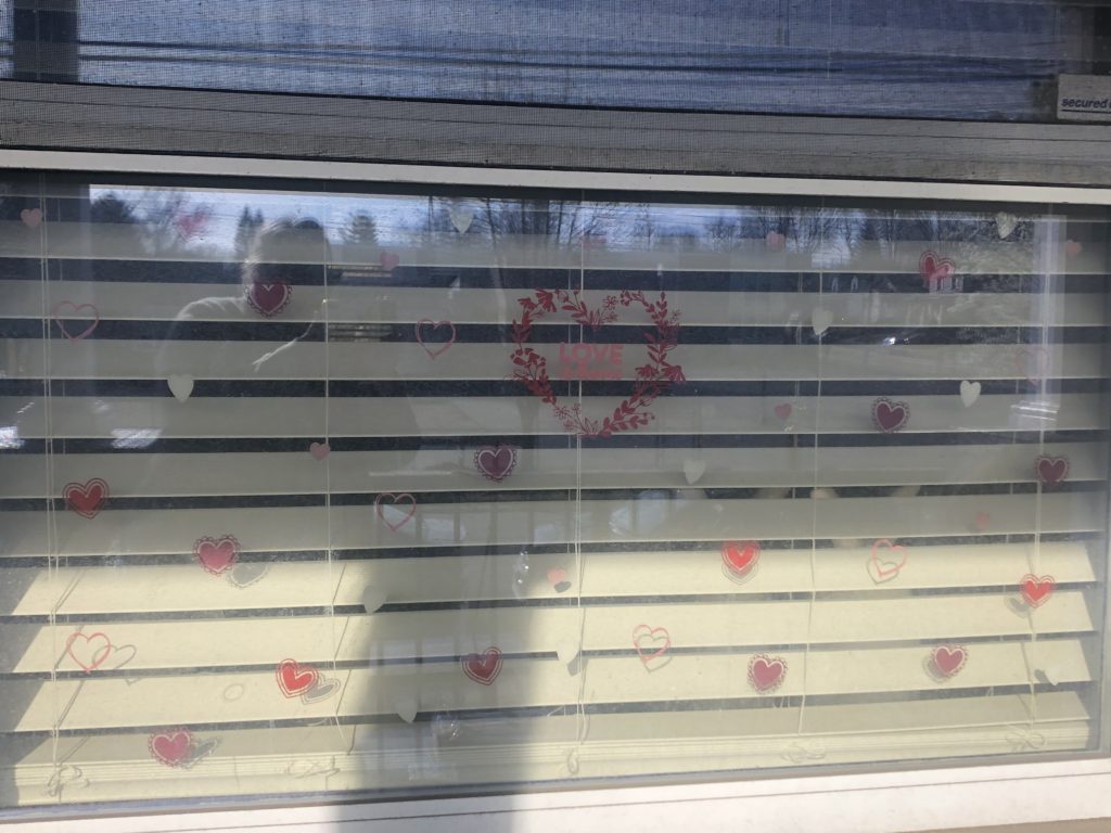 quarantine scavenger hunt hearts on window